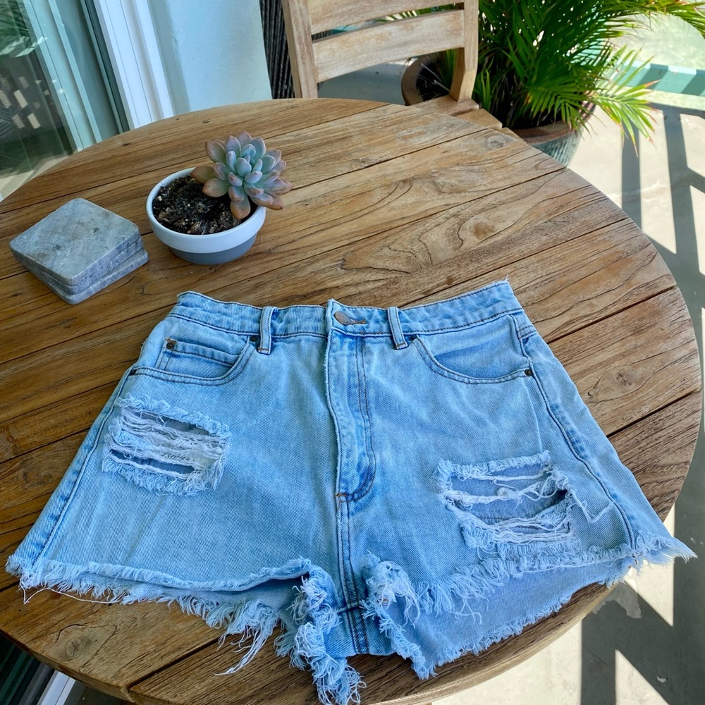 Billabong Jean Shorts. Size 27